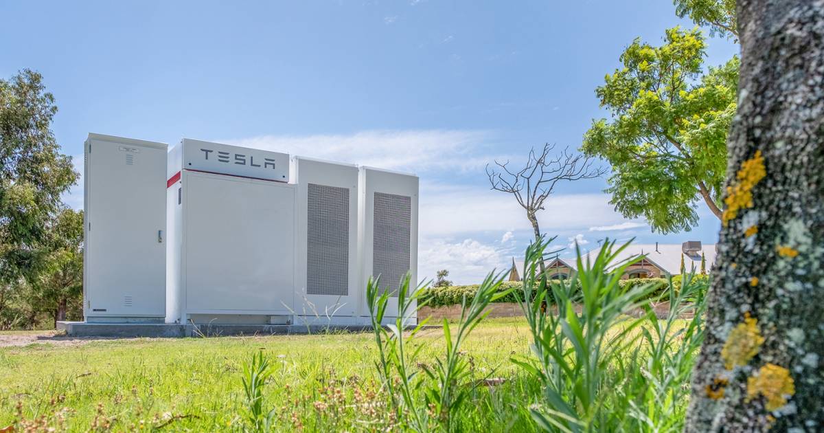 Tesla Community Battery